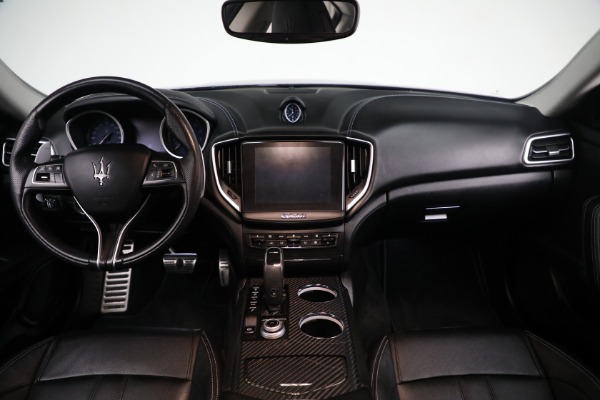 Used 2019 Maserati Ghibli S Q4 GranSport for sale $58,900 at Alfa Romeo of Westport in Westport CT 06880 15