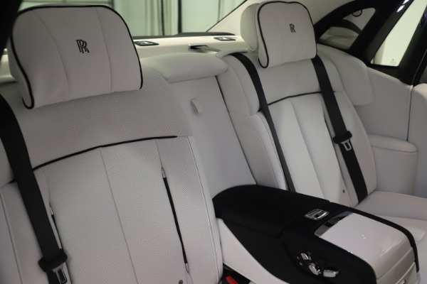 Used 2020 Rolls-Royce Phantom for sale Sold at Alfa Romeo of Westport in Westport CT 06880 27