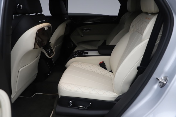 Used 2018 Bentley Bentayga Mulliner Edition for sale Sold at Alfa Romeo of Westport in Westport CT 06880 23