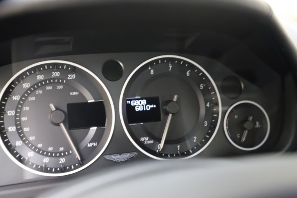 Used 2015 Aston Martin V12 Vantage S Coupe for sale $99,900 at Alfa Romeo of Westport in Westport CT 06880 18
