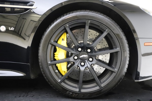 Used 2015 Aston Martin V12 Vantage S Coupe for sale $99,900 at Alfa Romeo of Westport in Westport CT 06880 19
