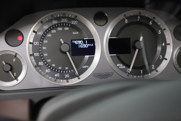 Used 2012 Aston Martin Virage Volante for sale $89,900 at Alfa Romeo of Westport in Westport CT 06880 27
