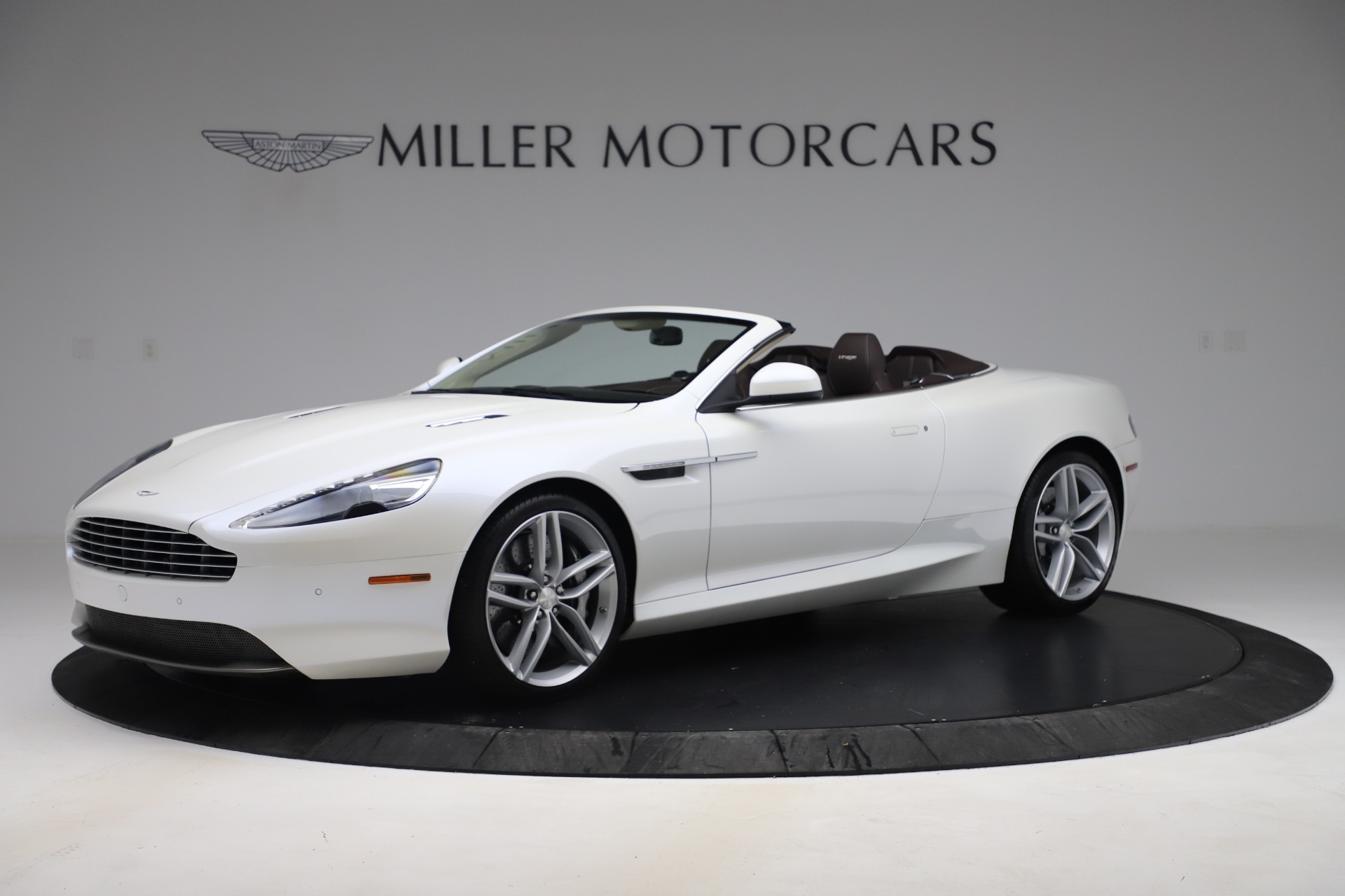 Used 2012 Aston Martin Virage Volante for sale Sold at Alfa Romeo of Westport in Westport CT 06880 1