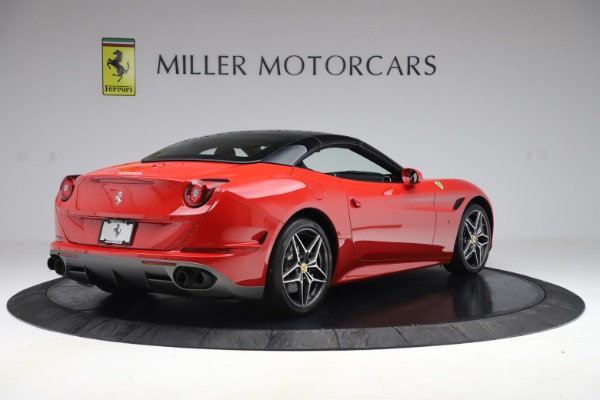 Used 2017 Ferrari California T for sale Sold at Alfa Romeo of Westport in Westport CT 06880 16