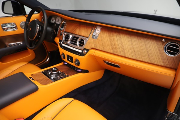 Used 2017 Rolls-Royce Dawn for sale $265,900 at Alfa Romeo of Westport in Westport CT 06880 25