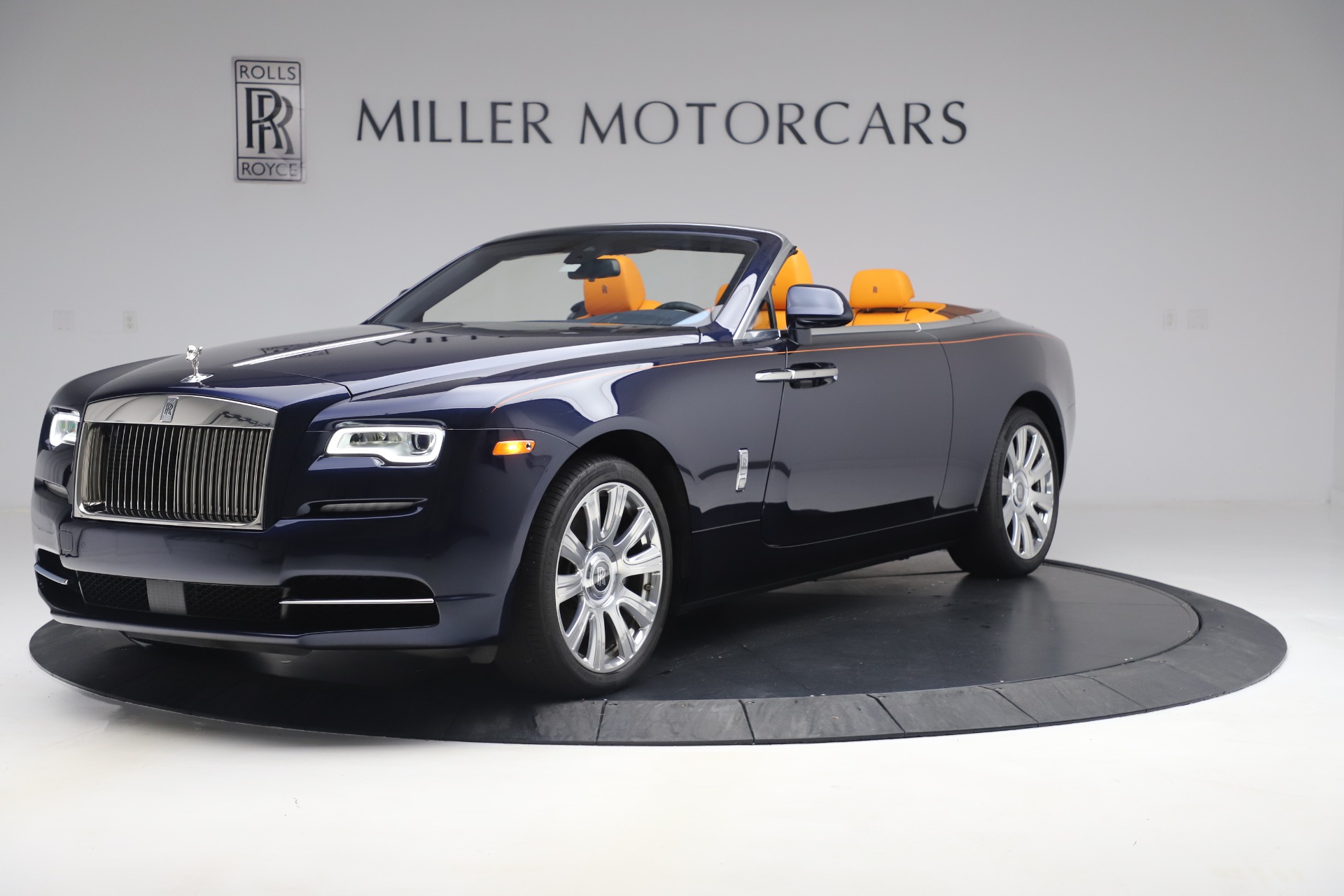 Used 2017 Rolls-Royce Dawn for sale $265,900 at Alfa Romeo of Westport in Westport CT 06880 1