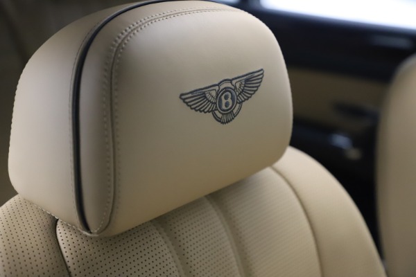 Used 2016 Bentley Flying Spur V8 for sale Sold at Alfa Romeo of Westport in Westport CT 06880 27