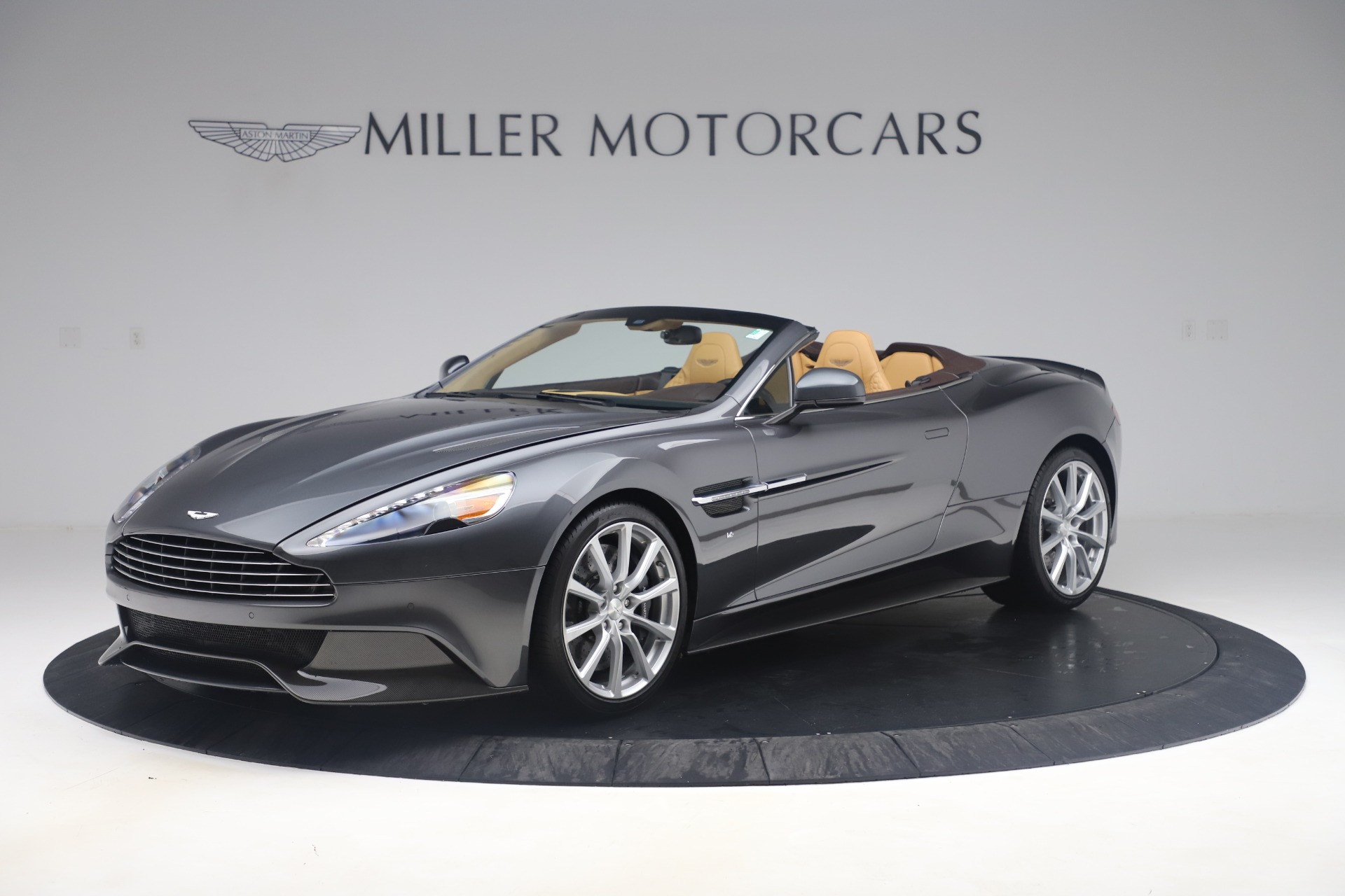 Used 2016 Aston Martin Vanquish Volante for sale Sold at Alfa Romeo of Westport in Westport CT 06880 1