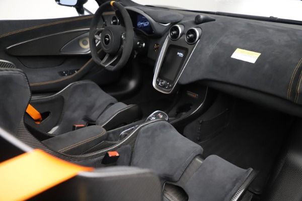 New 2020 McLaren 600LT SPIDER Convertible for sale $309,620 at Alfa Romeo of Westport in Westport CT 06880 26