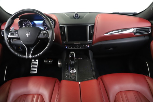Used 2017 Maserati Levante S for sale Sold at Alfa Romeo of Westport in Westport CT 06880 16
