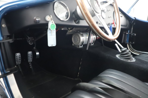 Used 1965 Ford Cobra CSX for sale Sold at Alfa Romeo of Westport in Westport CT 06880 19