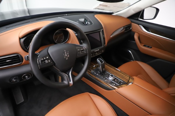 New 2019 Maserati Levante Q4 GranLusso for sale $89,550 at Alfa Romeo of Westport in Westport CT 06880 12