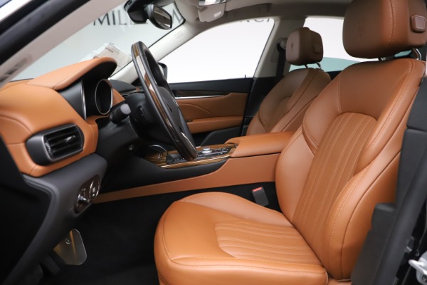 New 2019 Maserati Levante Q4 GranLusso for sale $89,550 at Alfa Romeo of Westport in Westport CT 06880 14