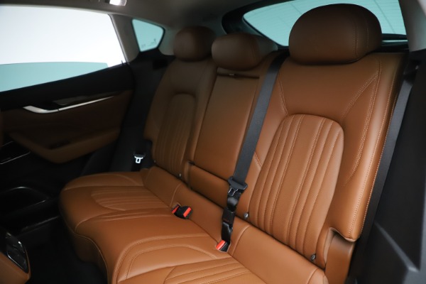 New 2019 Maserati Levante Q4 GranLusso for sale $89,550 at Alfa Romeo of Westport in Westport CT 06880 16
