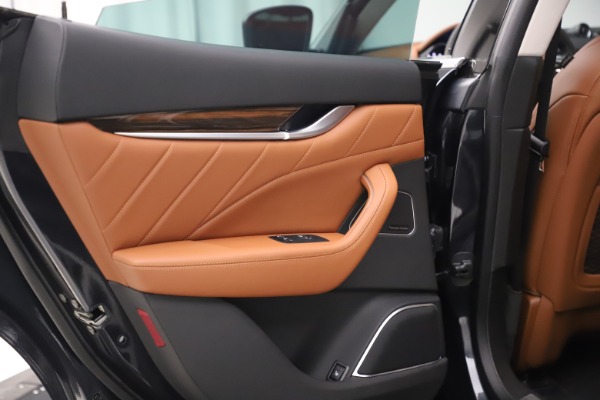 New 2019 Maserati Levante Q4 GranLusso for sale $89,550 at Alfa Romeo of Westport in Westport CT 06880 18