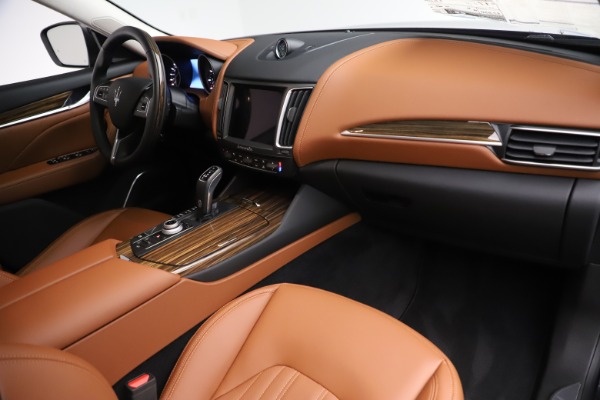 New 2019 Maserati Levante Q4 GranLusso for sale $89,550 at Alfa Romeo of Westport in Westport CT 06880 19