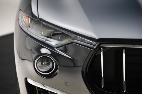 New 2019 Maserati Levante Q4 GranLusso for sale $89,550 at Alfa Romeo of Westport in Westport CT 06880 27