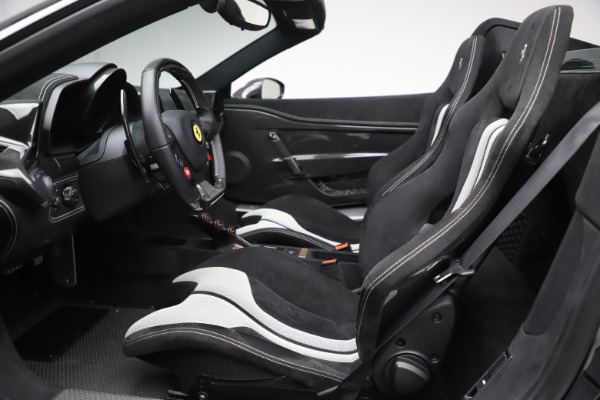 Used 2015 Ferrari 458 Speciale Aperta for sale $635,900 at Alfa Romeo of Westport in Westport CT 06880 21