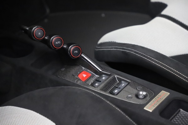 Used 2015 Ferrari 458 Speciale Aperta for sale $635,900 at Alfa Romeo of Westport in Westport CT 06880 25