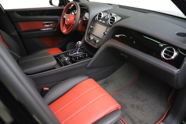 New 2020 Bentley Bentayga V8 for sale $195,265 at Alfa Romeo of Westport in Westport CT 06880 22