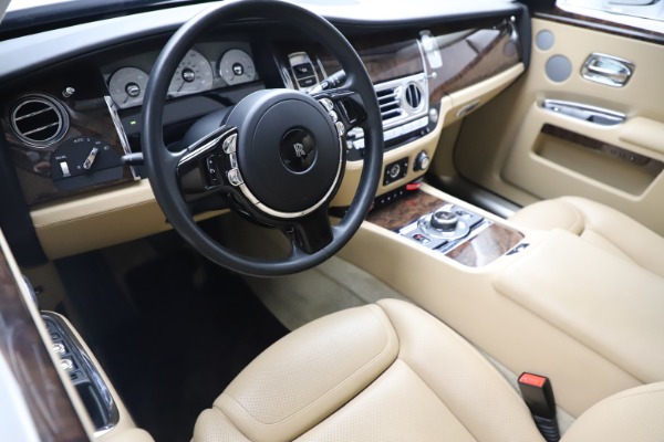 Used 2015 Rolls-Royce Ghost for sale $166,900 at Alfa Romeo of Westport in Westport CT 06880 16