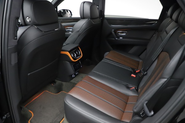 New 2020 Bentley Bentayga V8 Design Series for sale $216,860 at Alfa Romeo of Westport in Westport CT 06880 22