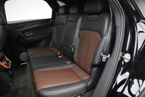 New 2020 Bentley Bentayga V8 Design Series for sale $216,860 at Alfa Romeo of Westport in Westport CT 06880 23