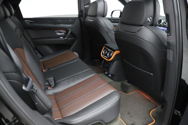 New 2020 Bentley Bentayga V8 Design Series for sale $216,860 at Alfa Romeo of Westport in Westport CT 06880 28