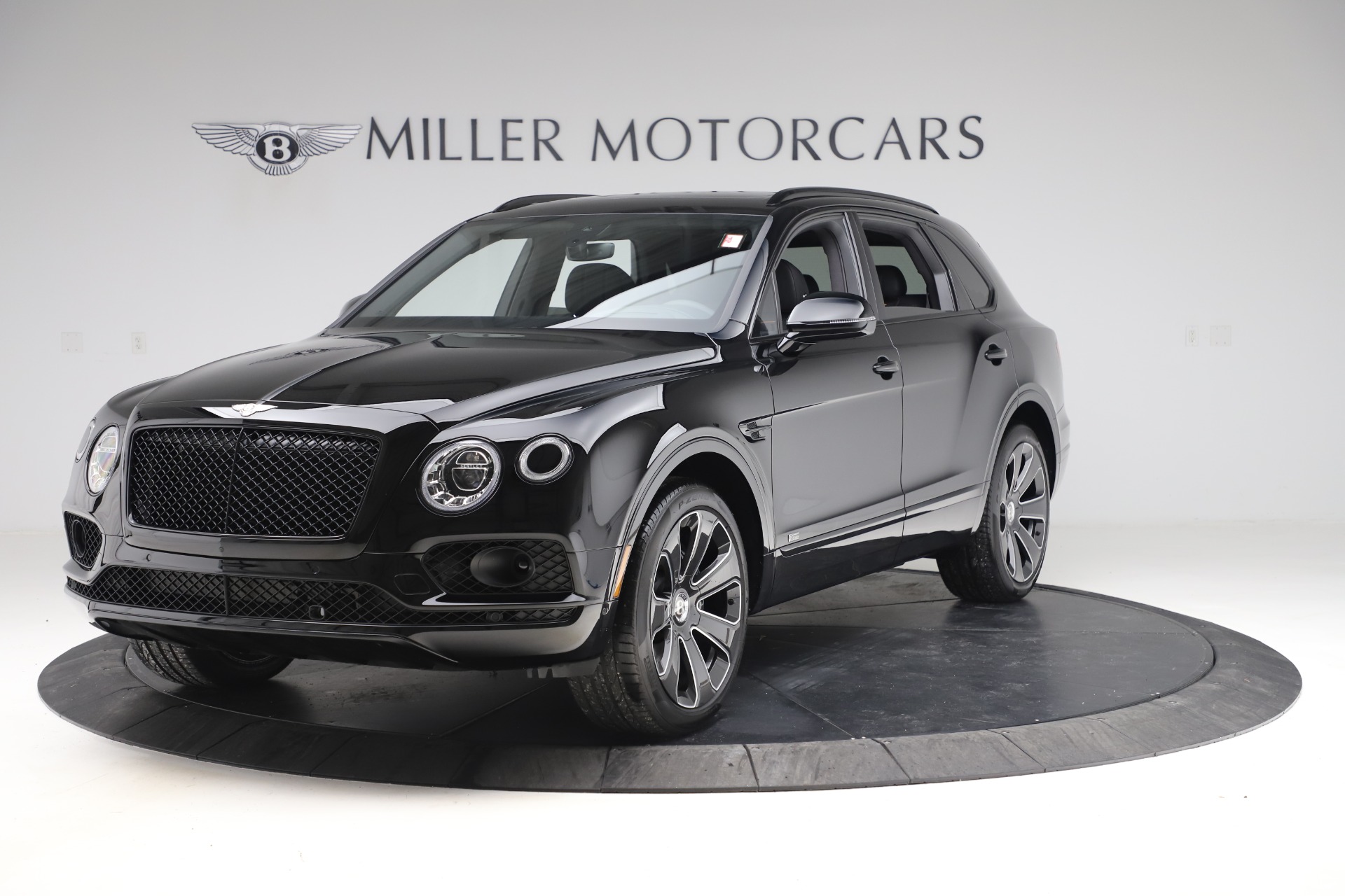 New 2020 Bentley Bentayga V8 Design Series for sale $216,860 at Alfa Romeo of Westport in Westport CT 06880 1