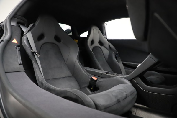 Used 2016 McLaren 675LT COUPE for sale $245,900 at Alfa Romeo of Westport in Westport CT 06880 18