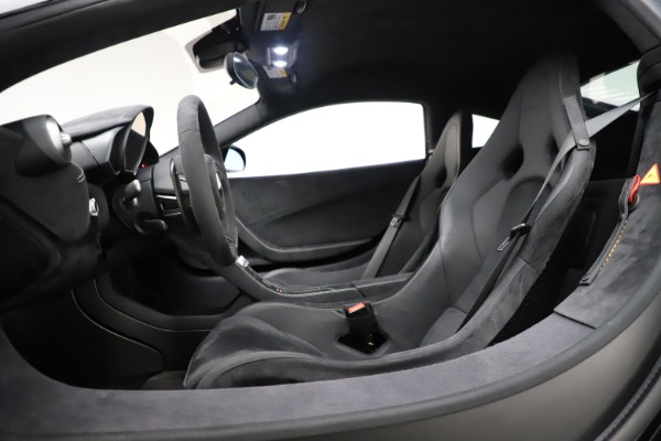 Used 2016 McLaren 675LT COUPE for sale $245,900 at Alfa Romeo of Westport in Westport CT 06880 19