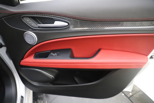 Used 2019 Alfa Romeo Stelvio Quadrifoglio for sale $68,000 at Alfa Romeo of Westport in Westport CT 06880 25