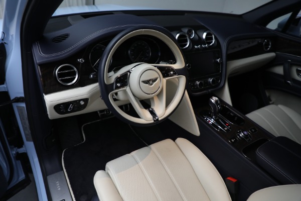 Used 2020 Bentley Bentayga V8 for sale $129,900 at Alfa Romeo of Westport in Westport CT 06880 28