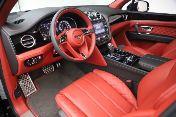 Used 2020 Bentley Bentayga V8 for sale $154,900 at Alfa Romeo of Westport in Westport CT 06880 18
