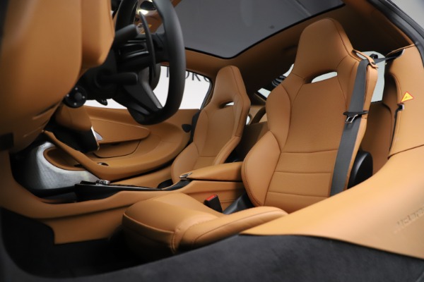 New 2020 McLaren GT Coupe for sale $245,975 at Alfa Romeo of Westport in Westport CT 06880 18