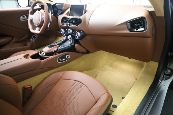 New 2020 Aston Martin Vantage Coupe for sale $180,450 at Alfa Romeo of Westport in Westport CT 06880 18