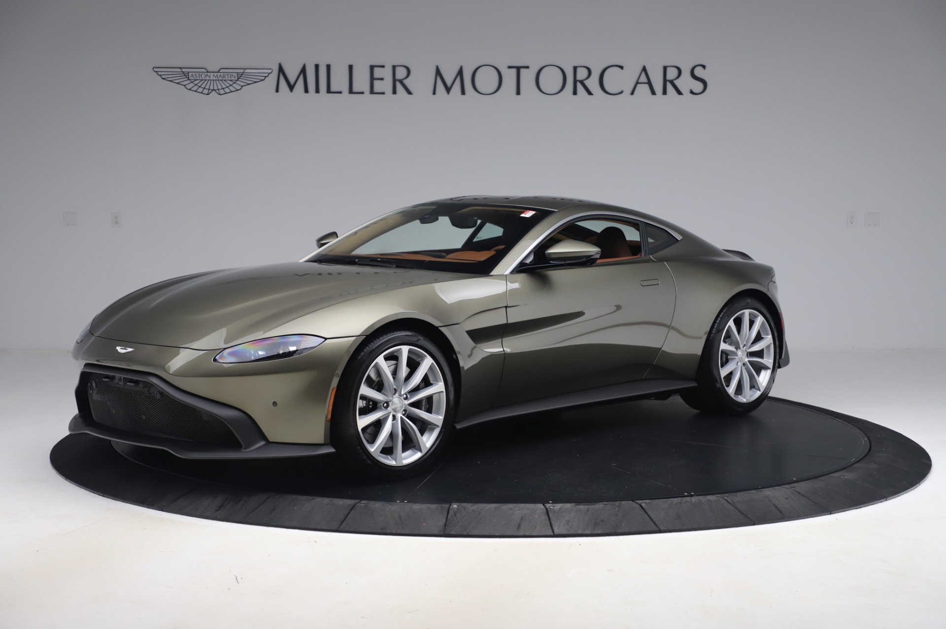 New 2020 Aston Martin Vantage Coupe for sale $180,450 at Alfa Romeo of Westport in Westport CT 06880 1
