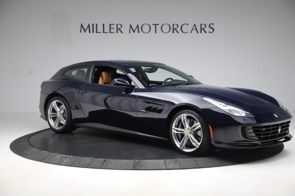 Used 2017 Ferrari GTC4Lusso for sale $238,900 at Alfa Romeo of Westport in Westport CT 06880 10