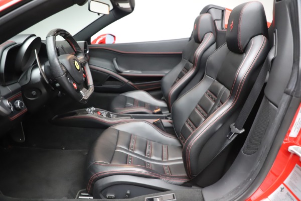 Used 2015 Ferrari 458 Spider for sale $235,900 at Alfa Romeo of Westport in Westport CT 06880 21