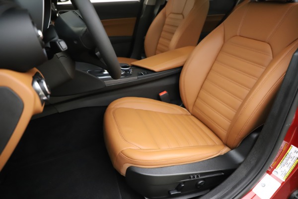New 2019 Alfa Romeo Giulia Ti Lusso Q4 for sale $54,790 at Alfa Romeo of Westport in Westport CT 06880 15