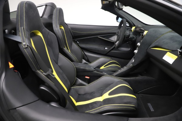 Used 2020 McLaren 720S Spider for sale Sold at Alfa Romeo of Westport in Westport CT 06880 25