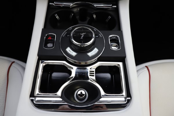 Used 2016 Rolls-Royce Dawn for sale $239,900 at Alfa Romeo of Westport in Westport CT 06880 25