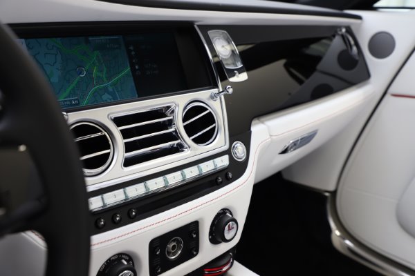 Used 2016 Rolls-Royce Dawn for sale $239,900 at Alfa Romeo of Westport in Westport CT 06880 26
