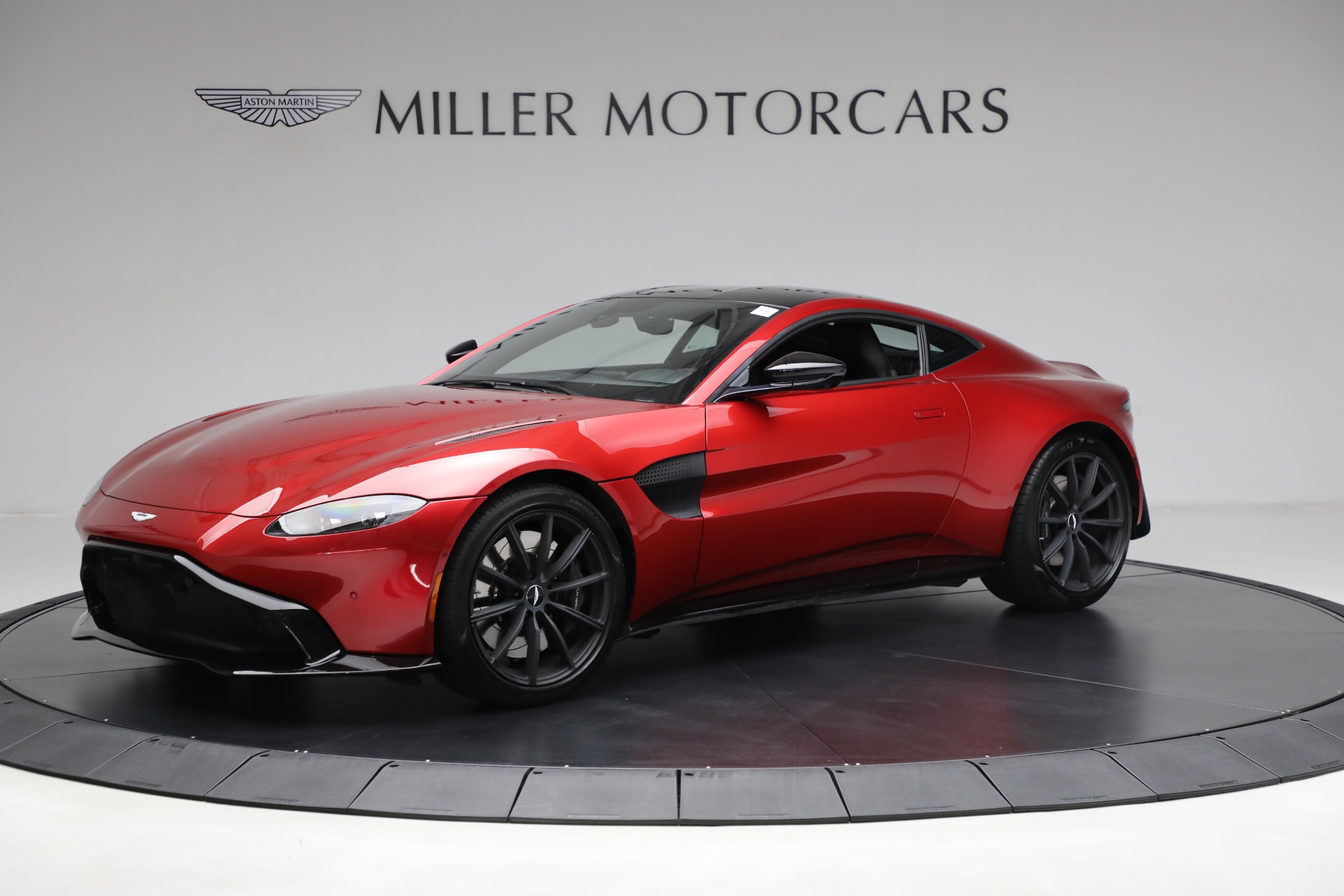 New 2020 Aston Martin Vantage Coupe for sale $195,089 at Alfa Romeo of Westport in Westport CT 06880 1