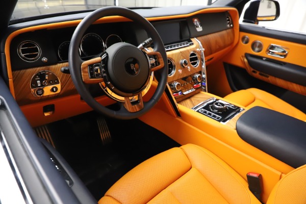 Used 2019 Rolls-Royce Cullinan for sale $329,900 at Alfa Romeo of Westport in Westport CT 06880 14