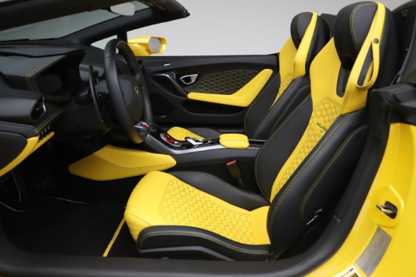 Used 2018 Lamborghini Huracan LP 580-2 Spyder for sale Sold at Alfa Romeo of Westport in Westport CT 06880 18