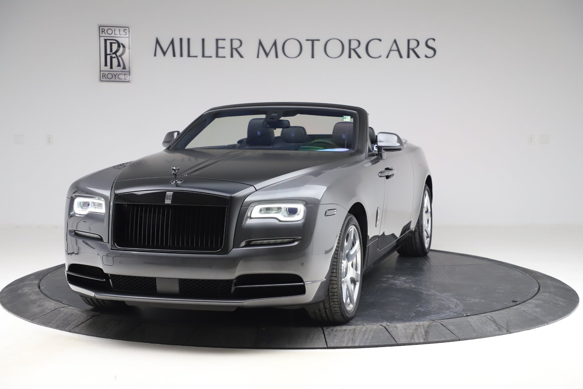 Used 2017 Rolls-Royce Dawn for sale $238,900 at Alfa Romeo of Westport in Westport CT 06880 1