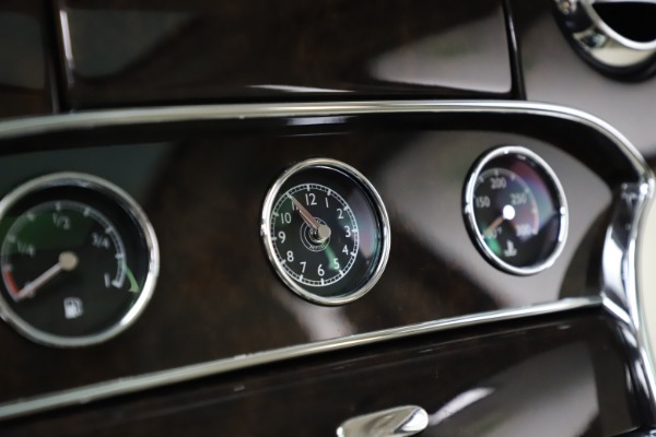 Used 2016 Bentley Mulsanne for sale Sold at Alfa Romeo of Westport in Westport CT 06880 25
