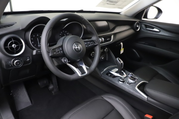 Used 2020 Alfa Romeo Stelvio Q4 for sale Sold at Alfa Romeo of Westport in Westport CT 06880 13