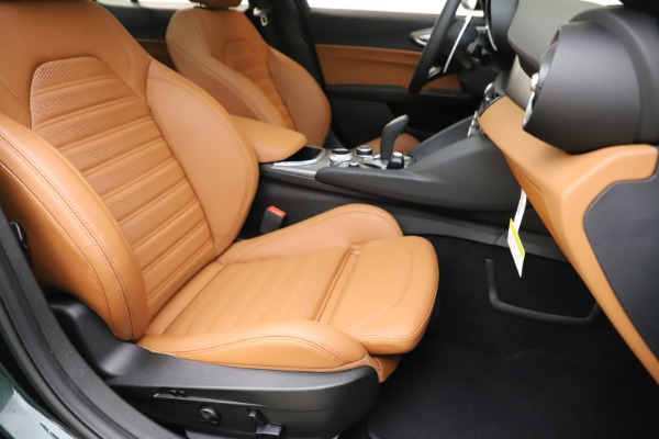 New 2020 Alfa Romeo Giulia Ti Sport Q4 for sale Sold at Alfa Romeo of Westport in Westport CT 06880 24